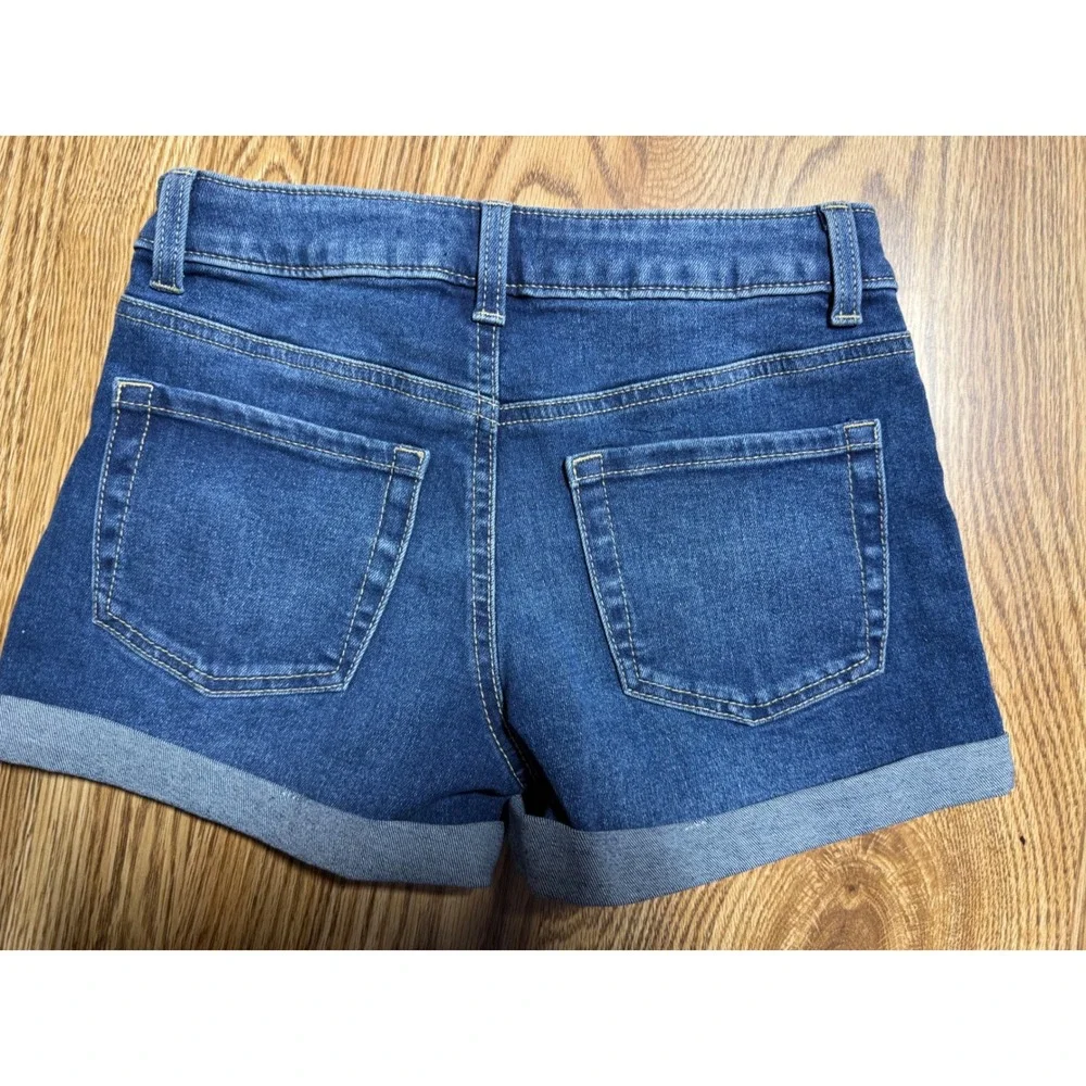 SO Girl Size 10 Denim Jean Shorts Medium Wash Rolled Cuff Adjustable Waist NWOT